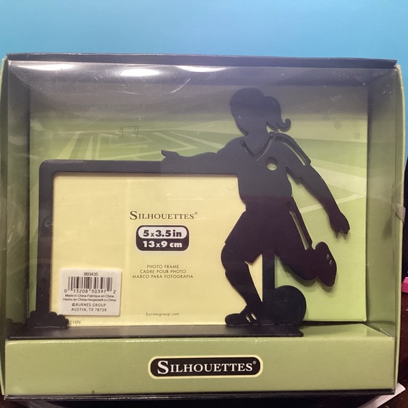New unopened box Silhouettes 5 by 3.5” girl soccer player picture frame - Picture 1 of 1